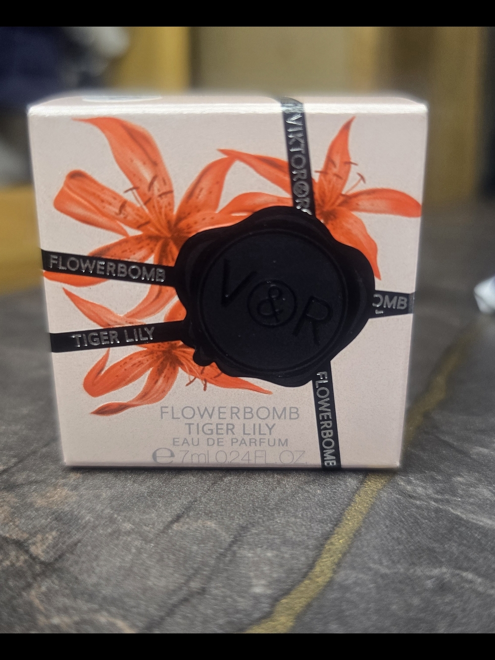 Viktor & Rolf Flowerbomb Tiger Lily
